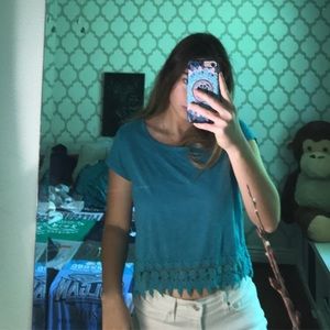 Blue short sleeve cropped top